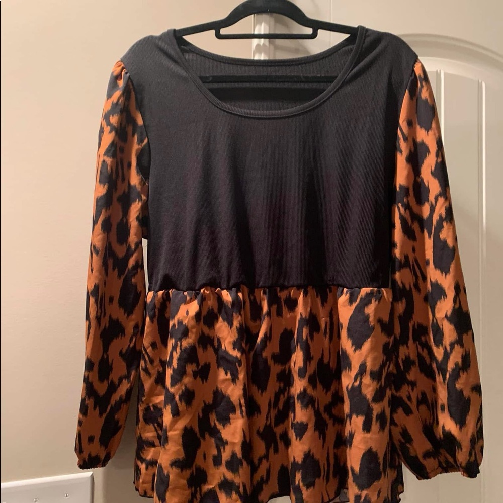 **Brand NEW*** blouse